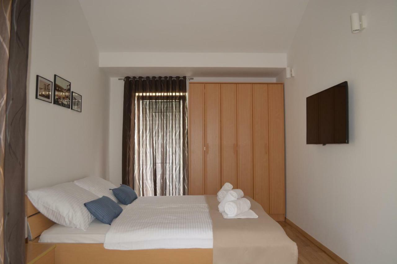 Villa Antea - Modern House With Pool Đảo Pag Ngoại thất bức ảnh