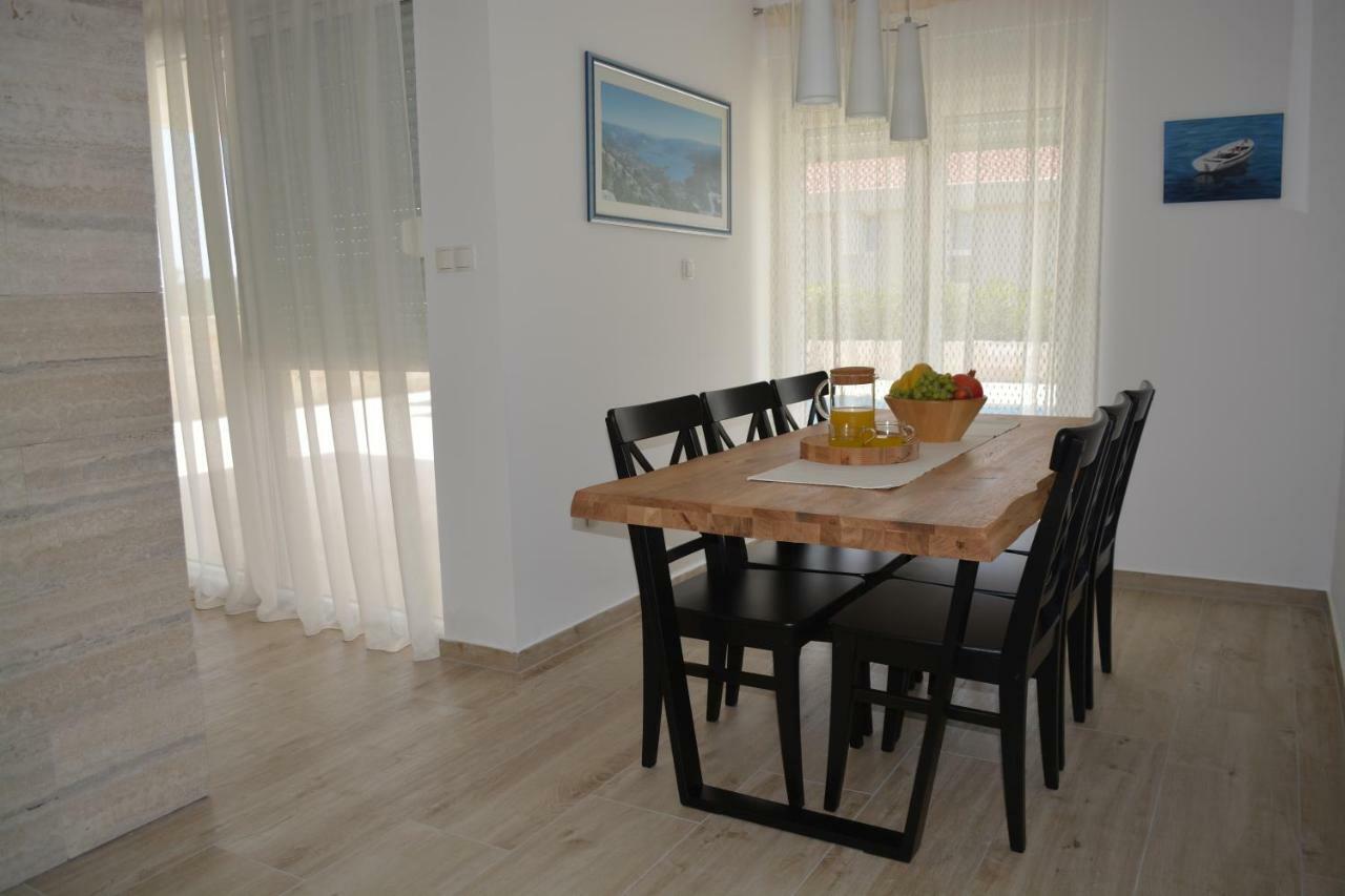 Villa Antea - Modern House With Pool Đảo Pag Ngoại thất bức ảnh