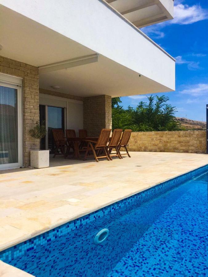 Villa Antea - Modern House With Pool Đảo Pag Ngoại thất bức ảnh