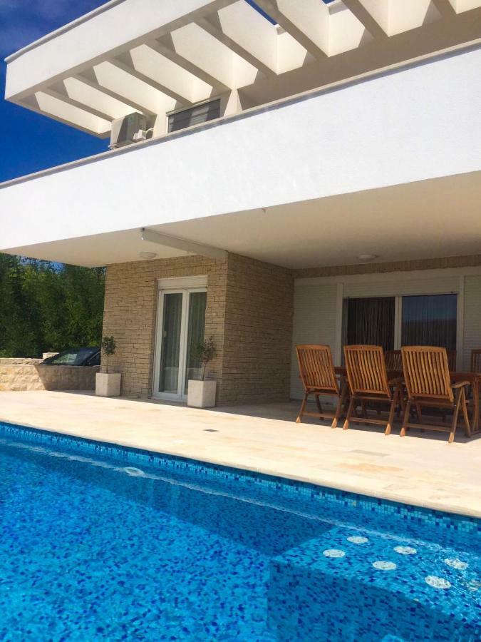 Villa Antea - Modern House With Pool Đảo Pag Ngoại thất bức ảnh