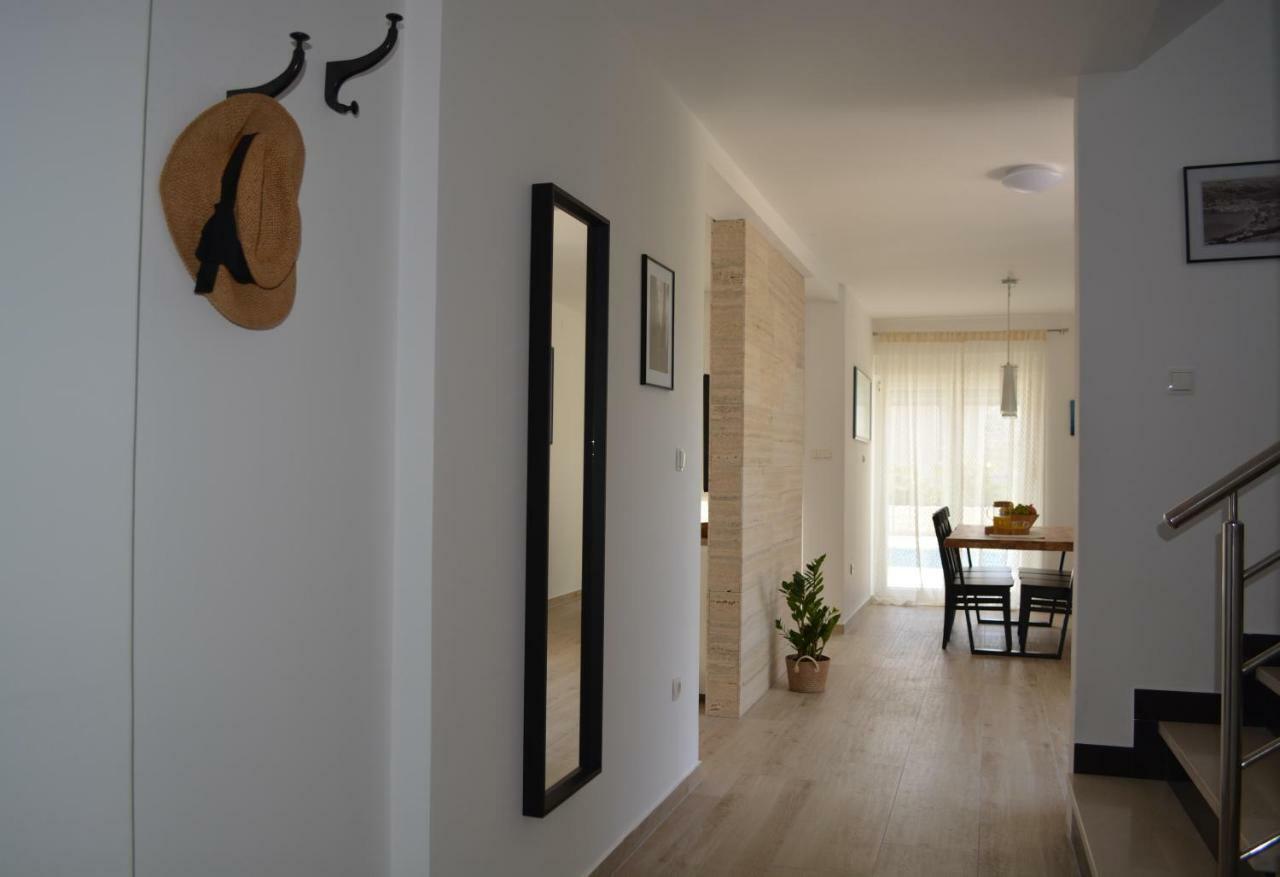 Villa Antea - Modern House With Pool Đảo Pag Ngoại thất bức ảnh