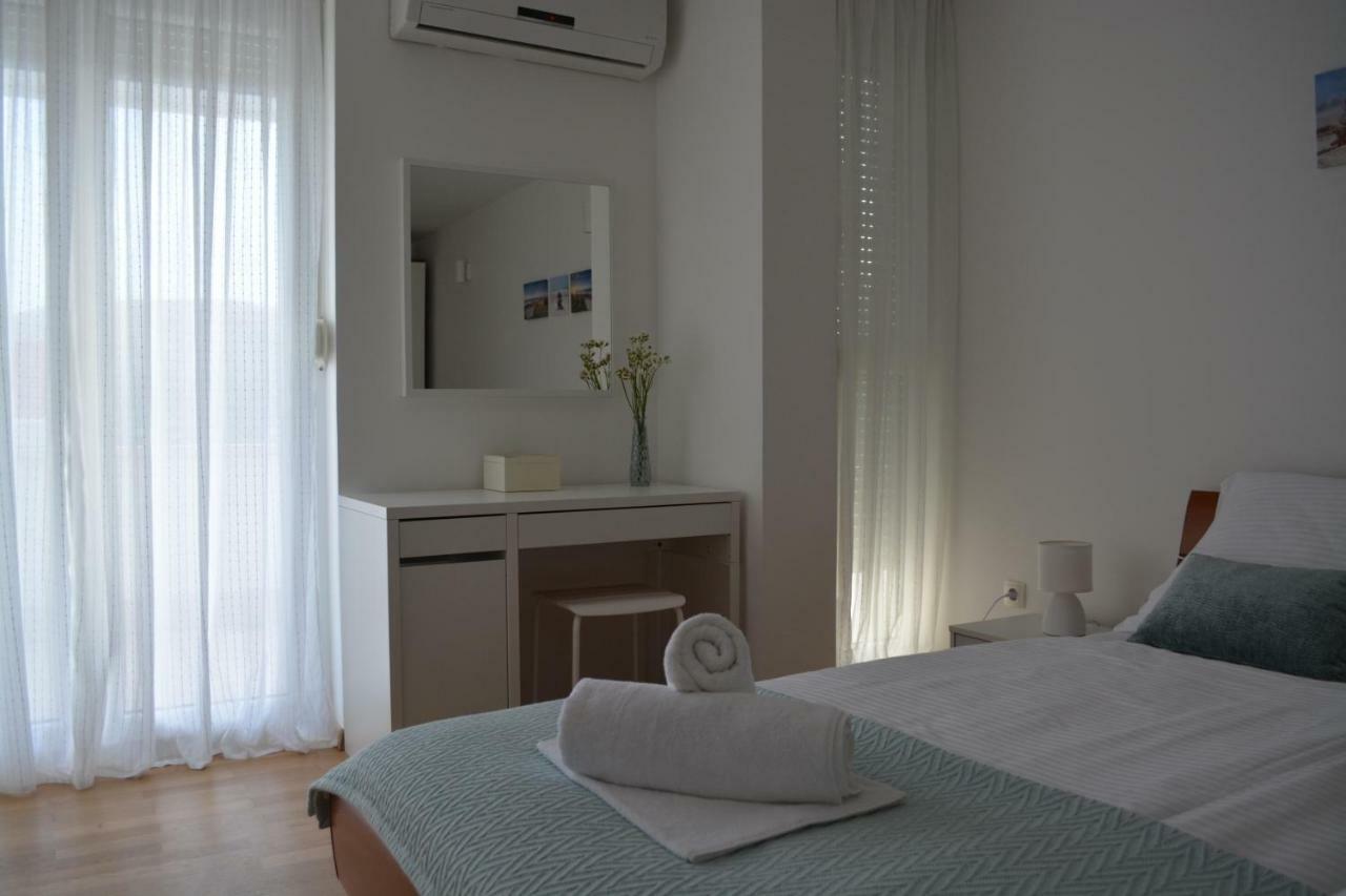 Villa Antea - Modern House With Pool Đảo Pag Ngoại thất bức ảnh